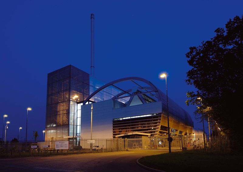 File:Chineham ERF.jpg